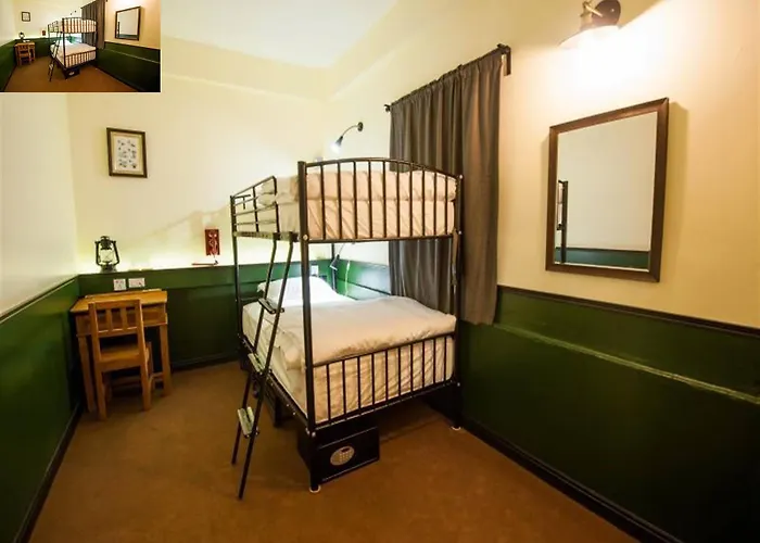 Albergue The Motley House *